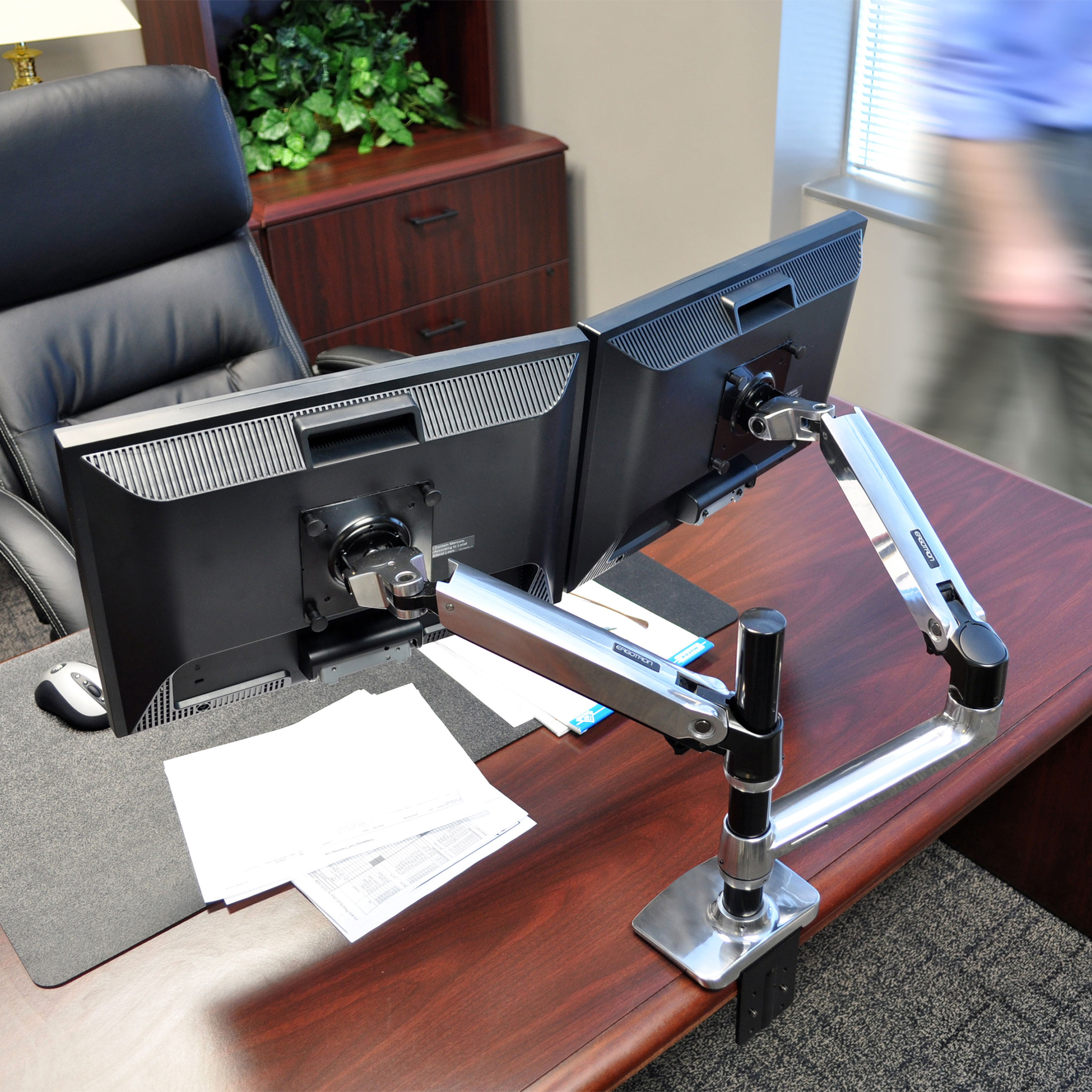 Ergotron 45-245-026 Dual Monitor Stand Arm Desk Mount Screen Display LED LCD TV Holder Bracket